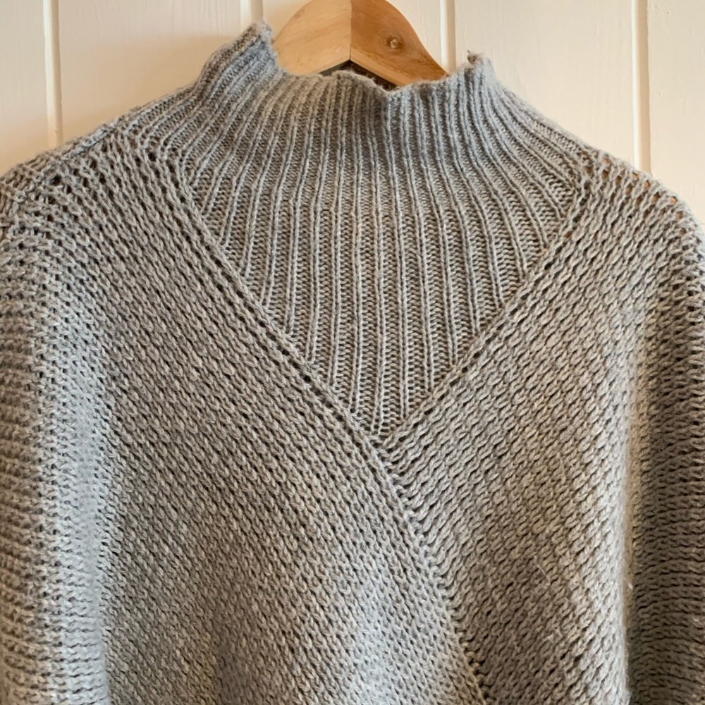 Oversized Weekday Sweater - Picture 2 of 4